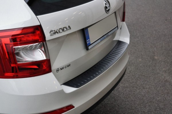 Škoda Octavia III Combi - ochranný panel zadného nárazníka KI-R