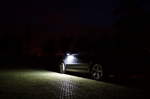 Škoda Superb II - LED osvetlenie nástupného priestoru