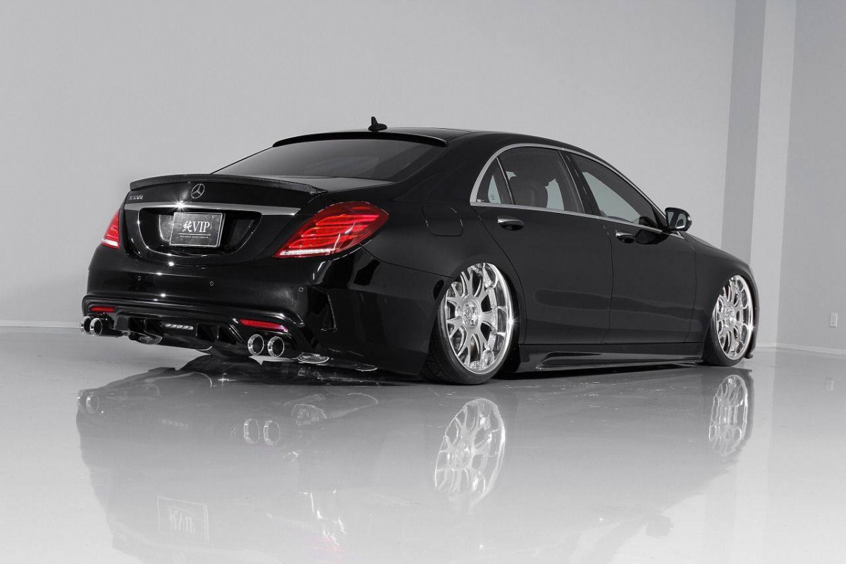 Армянский Mercedes AMG
