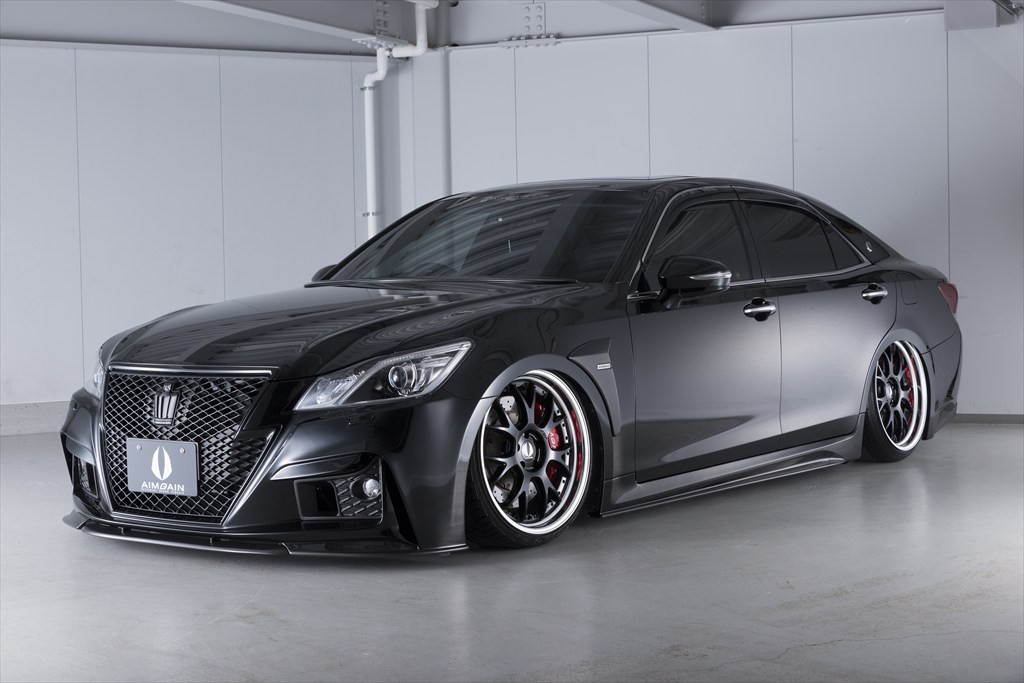 Toyota Crown 21 body kit VIP GT od AIMGAIN 3dielny set Tuningin.sk