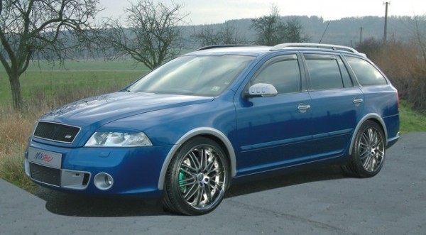 Škoda Octavia I facelift - Lemy blatníkov, ABS strieborný matný