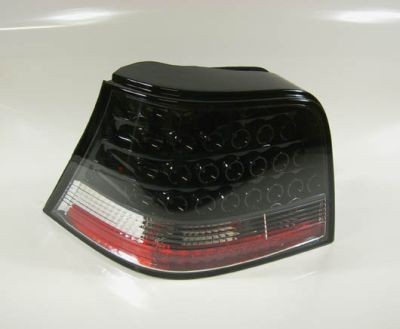 Zadné svetlá VW Golf IV čierne LED II
