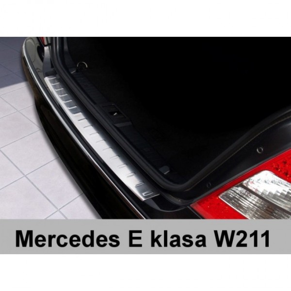 Nerezový chránič zadného nárazníka - Mercedes Benz E W211 Sedan (03/2002 - 01/2009)