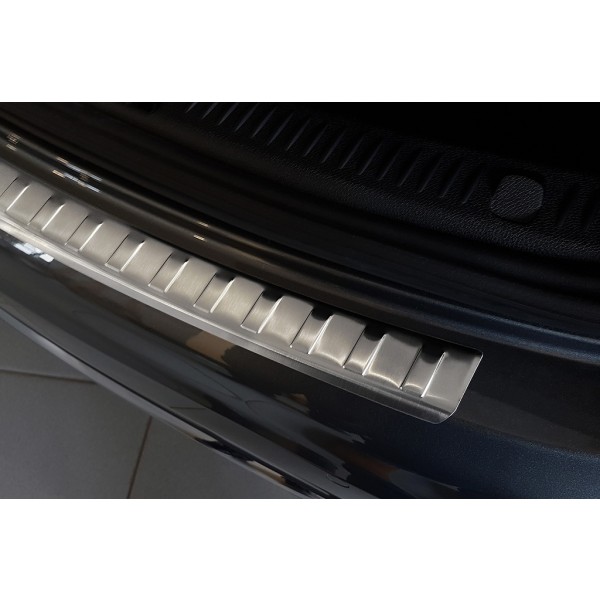 NEREZ Kryt prahu zadných dverí Mercedes E Class W213