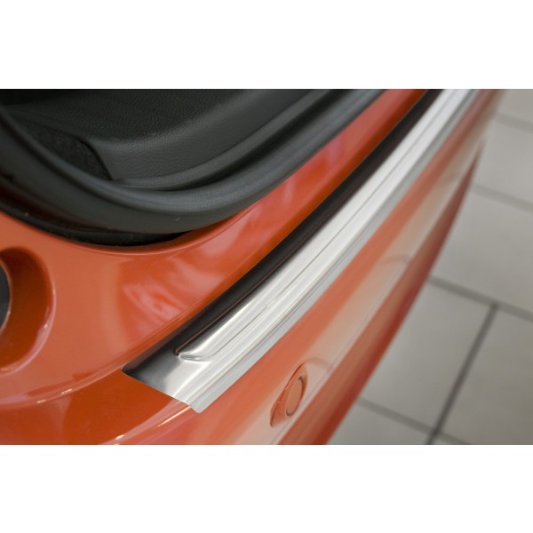 NEREZ Kryt prahu zadných dverí Honda Jazz III