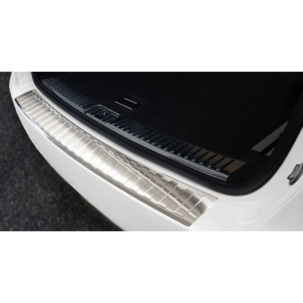 NEREZ Kryt prahu zadných dverí Porsche Cayenne