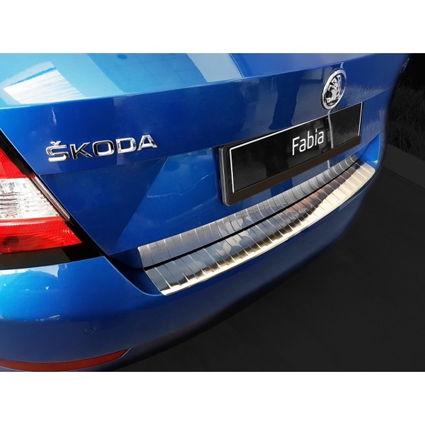 NEREZ Kryt prahu zadných dverí Škoda Fabia III