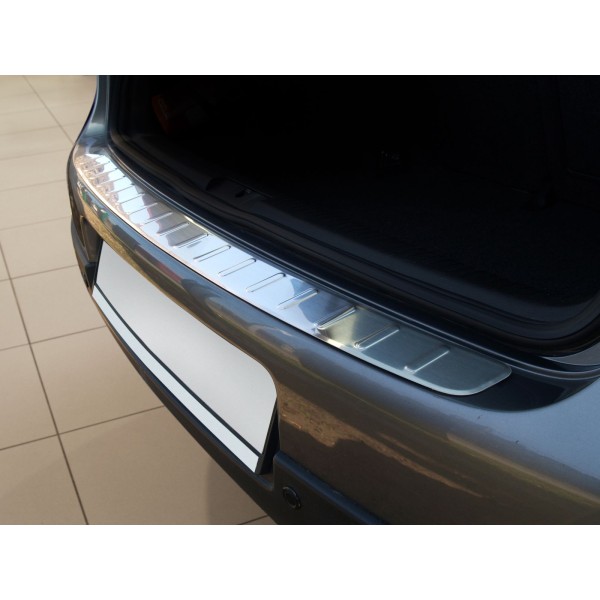 NEREZ Kryt prahu zadných dverí Volkswagen GOLF V 5dvéř.