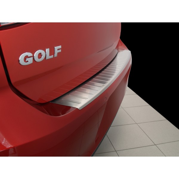 NEREZ Kryt prahu zadných dverí Volkswagen GOLF VII 3/5dvéř.