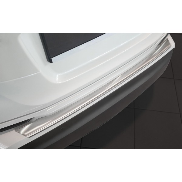 NEREZ Kryt prahu zadných dverí Toyota C-HR