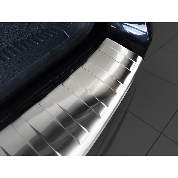 NEREZ Kryt prahu zadných dverí Škoda Octavia III kombi facelift
