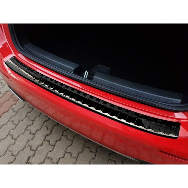 NEREZ Kryt prahu zadných dverí Mercedes A Class (W177)