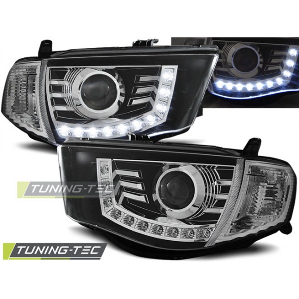 MITSUBISHI L200 06-10 - predné čierna svetlá s LED svietením