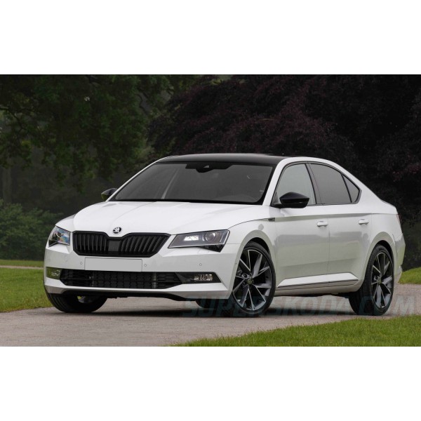 Škoda Superb III - čierne kryty zrkadiel SPORTLINE