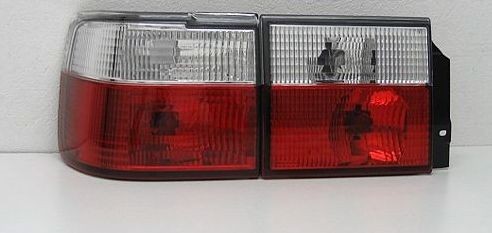 Zadné svetlá VW Vento (1HXO) 91-98 červeno / kryštál