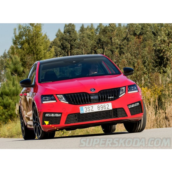 Škoda Octavia III RS facelift - pravá lišta okolo hmlovky