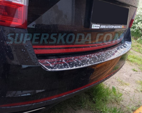 Škoda Octavia Combi RS III - Nákladový prah nerez