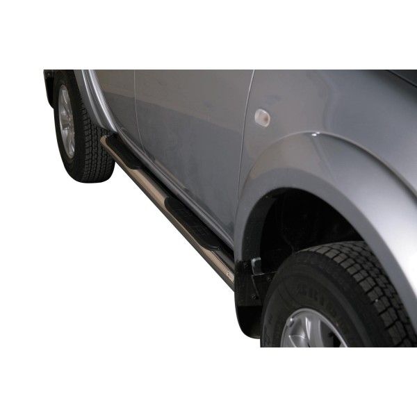Nerez bočné nášľapy so stúpadlami Mitsubishi L200 Double Cab III
