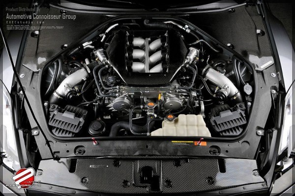 Nissan GTR 08- Horný karbónový kryt chladiča