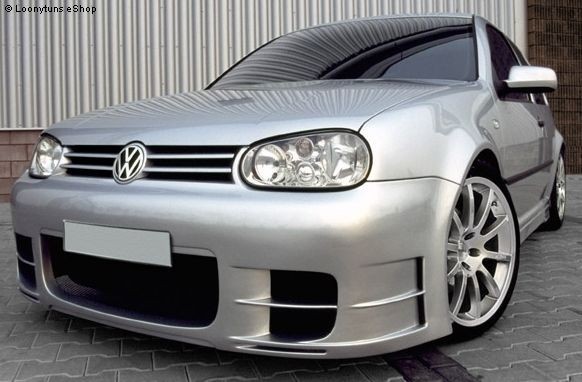 VW Golf IV - Predný nárazník s logom a výrezmi