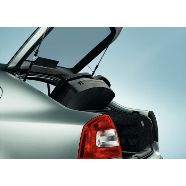 Škoda Octavia II 04-12 sedan - box pod zadné plato