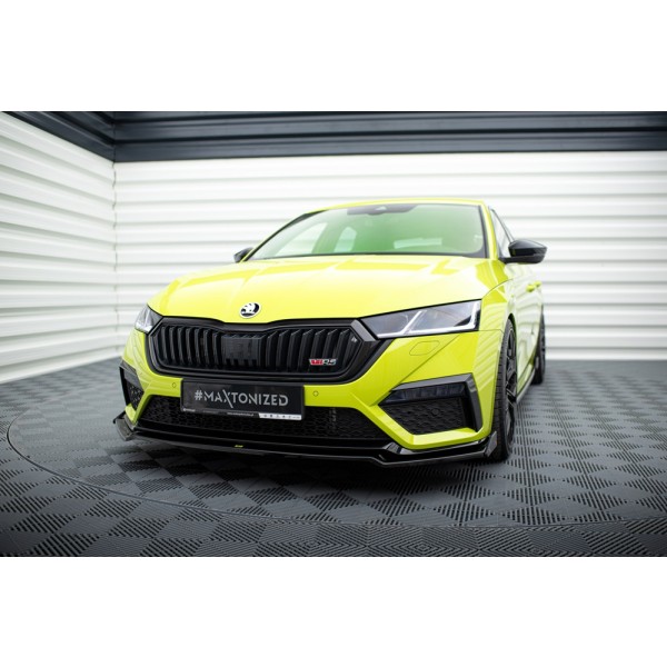 Škoda Octavia IV RS spojler pod predný nárazník s krídelkami V2 Maxton design