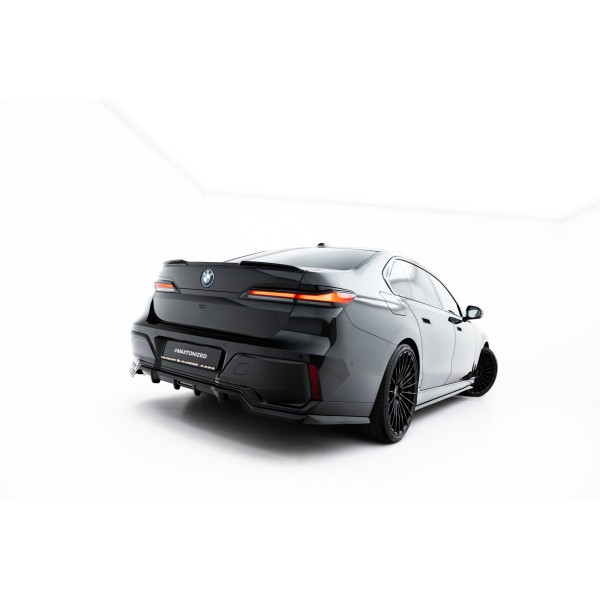 BMW rad 7 G70 M-Pack, stredový spojler pod zadný nárazník s rebrovaním v.2, Maxton Design