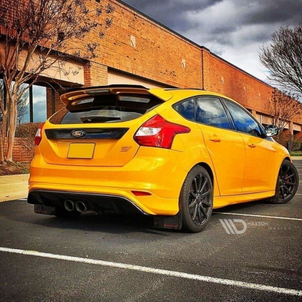 Ford Focus ST Mk3, vložka zadného nárazníka RS Look, Maxton Design