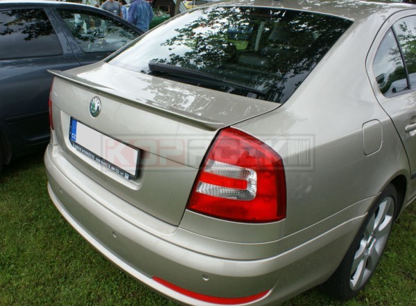 Škoda Octavia II - Odtrhová hrana kufra veľká