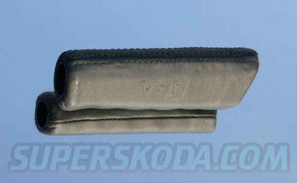Škoda Yeti - Madlo ručnej brzdy čierne a čierno prešité s logom Yeti