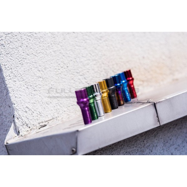 Čierne kolesové skrutky - M12x1.5 28mm