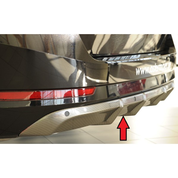 Rieger vložka zadného nárazníka pre Škoda Superb III 3T, 3V combi, sedan vr. faceliftu, plast ABS s povrchovou úpravou Carbon-Look, pro vozy bez tažného zařízení