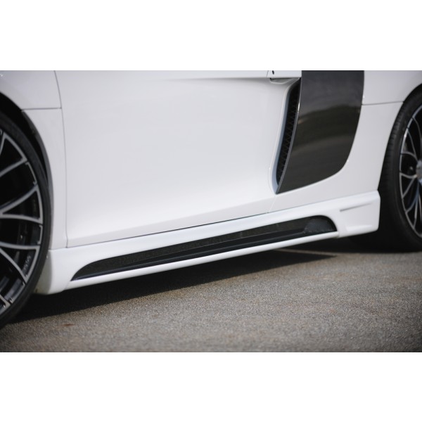 Rieger bočný prah mont. strana pravá pro Audi R8 42 kupé, spyder, r.v. 04/07-, plast ABS s povrchovou úpravou Carbon-Look, s prelisom a výrezom
