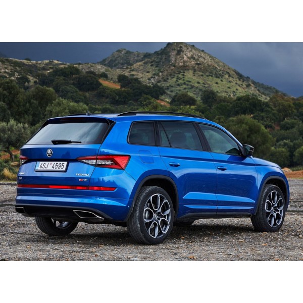 Škoda KodiaQ RS - set odraziek zadného nárazníka