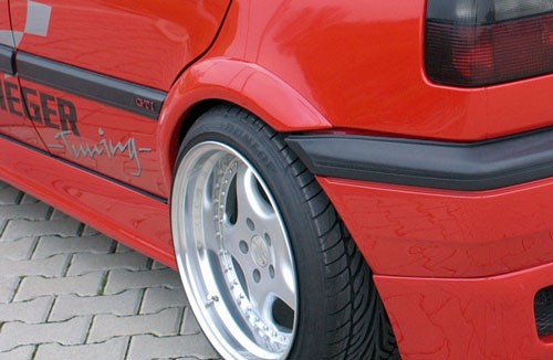 VW GOLF III - Lemy blatníkov