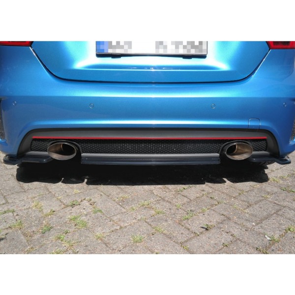 Maxton Design Stredový zadnej Splitter V.1 pod originálny zadný nárazník Mercedes A W176 AMG 2013-2015 Pre-Face.