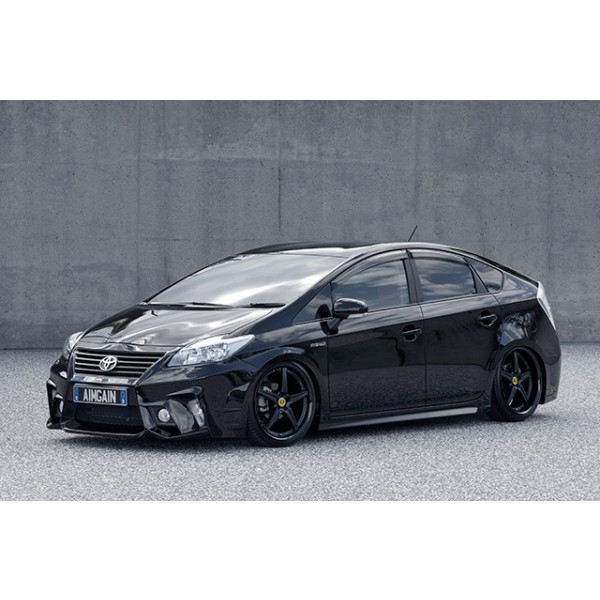 Toyota Prius 30 - body kit VIP GT od AIMGAIN 3-dielny set