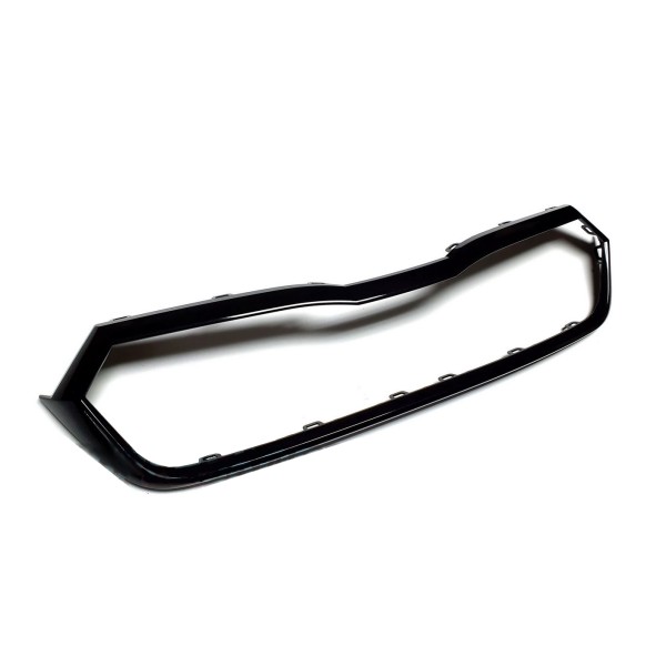 Škoda Octavia IV Facelift - Rámček prednej masky BLACK MAGIC