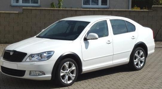 Škoda Octavia II - Plastové lemy