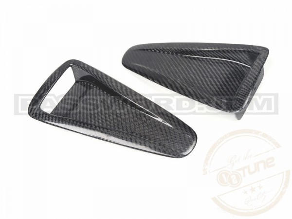 Nissan Skyline GTR 08- Karbónové nádychy kapoty