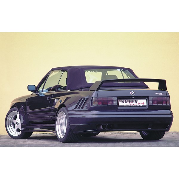 Rieger dverný diel widebody II pro BMW rad 3 E30,  GFK (laminát), mont. strana pravá