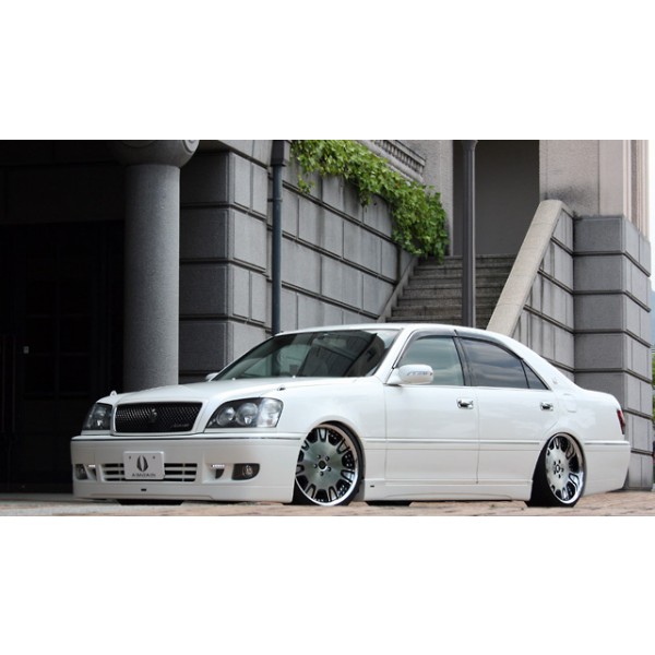 Toyota Crown 17 - body kit CYGNUS od AIMGAIN 3-dielny set