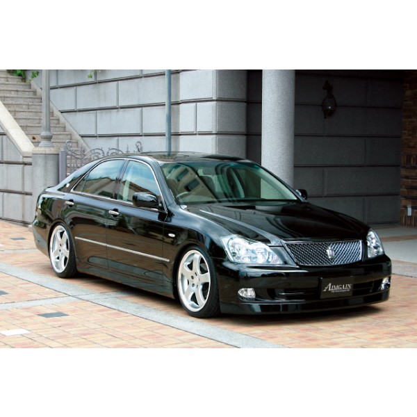 Toyota Crown 18 - body kit EURO EDITION od AIMGAIN 3-dielny set