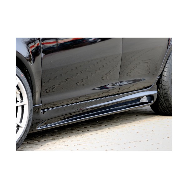 Rieger tuning bočné prahy s prelisom a výrezmi pre Opel Corsa D 5-dvere. r.v. od 07 / 06- SADA