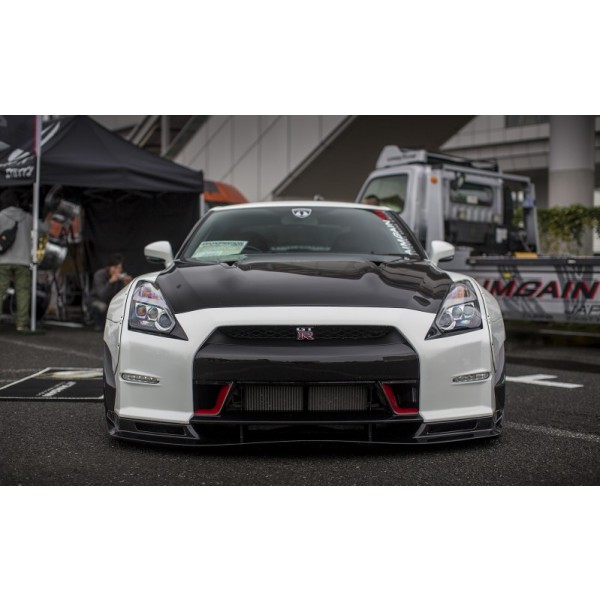 Nissan GT-R35 - body kit GT od AIMGAIN 7-dielny set