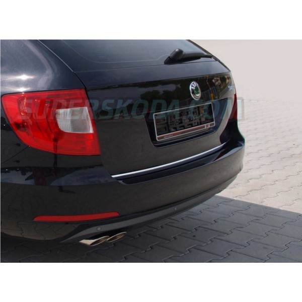 Škoda Superb II 09-13 combi - chrom spodná lišta kufra