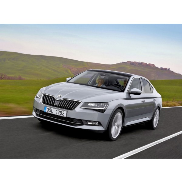 Škoda Superb III - 3-dielny set líšt do predného nárazníka Brilliant silver (A7W)