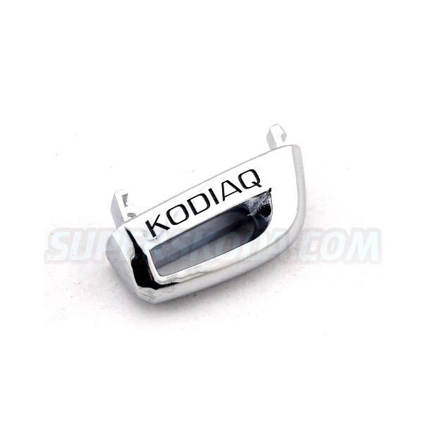 Škoda KodiaQ - RS6 chrom spodek klíče s logem