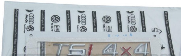 Škoda Superb II - Logo TSI 4X4