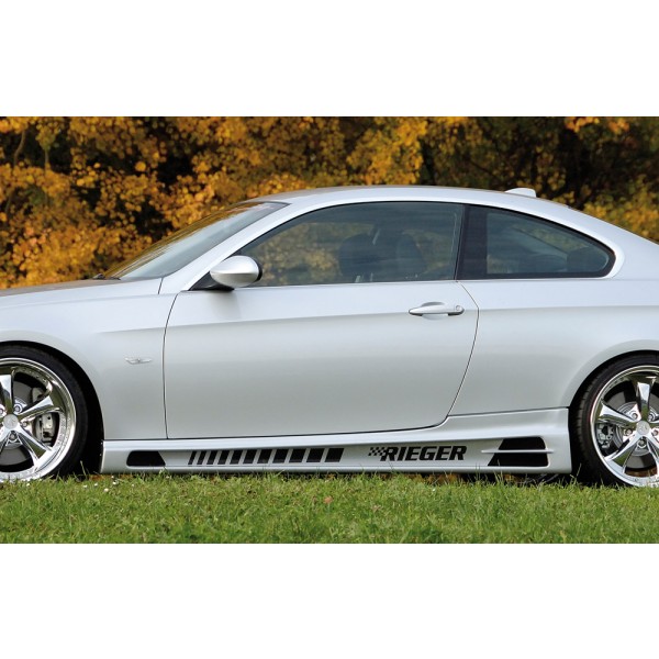 Rieger bočný prah mont. strana pravá pro BMW rad 3 E92, E93 kabriolet, kupé vr. faceliftu, r.v. 03/07-02/10, 03/10-, 09/06-02/10, plast ABS bez povrchovej úpravy, s prolisem, s prolisem a dvěma výřezy